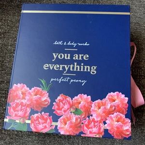 Bath and body works gift set